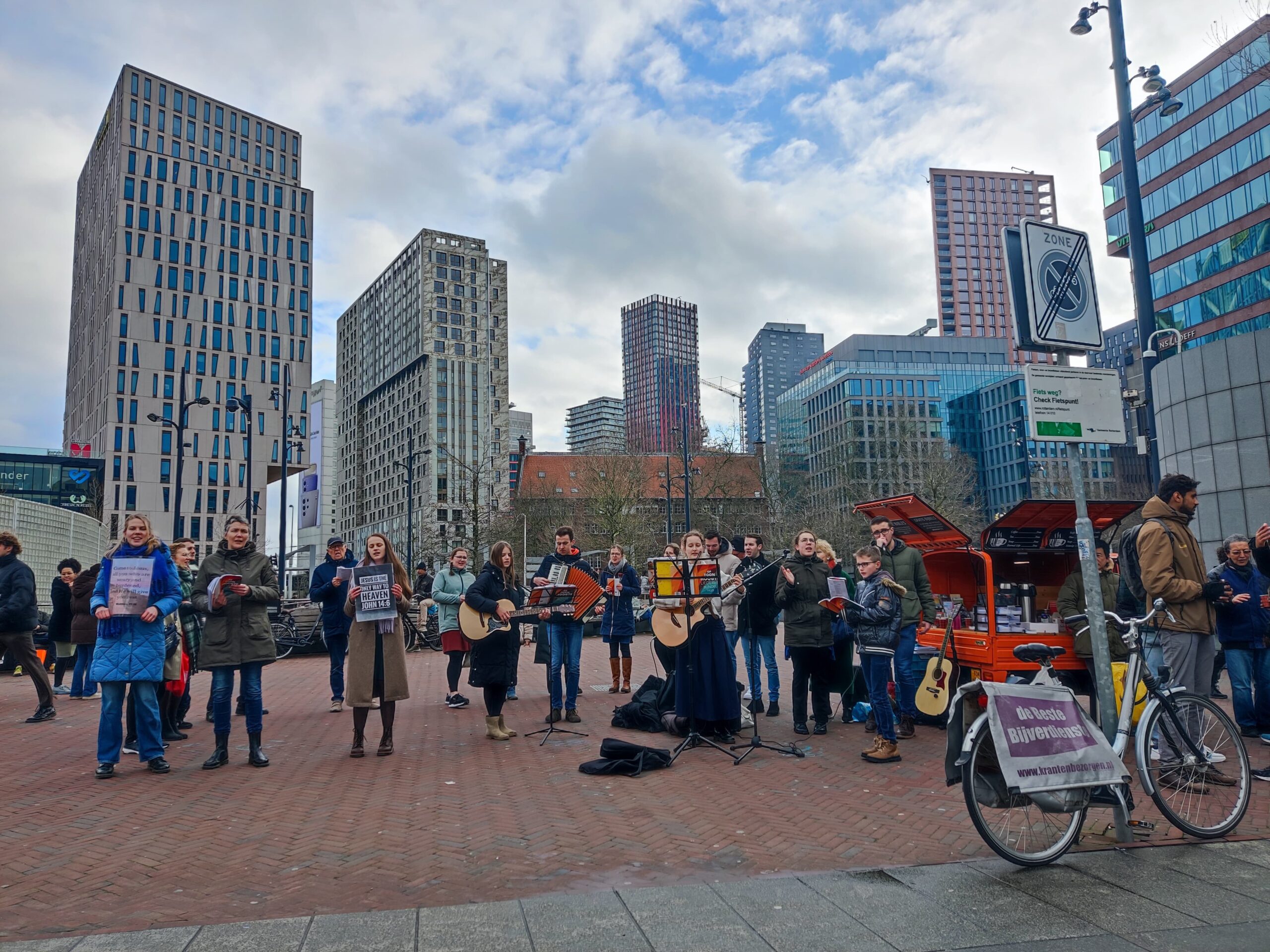 Zingende Getuigen in actie